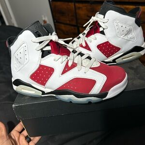 Jordan Retro 6- Carmines 7y